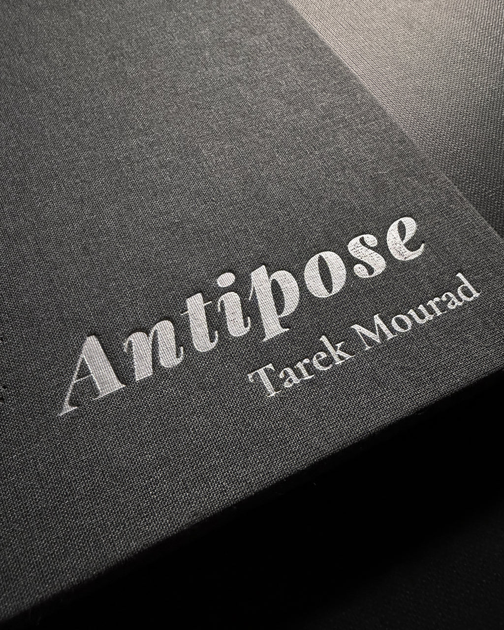 Antipose